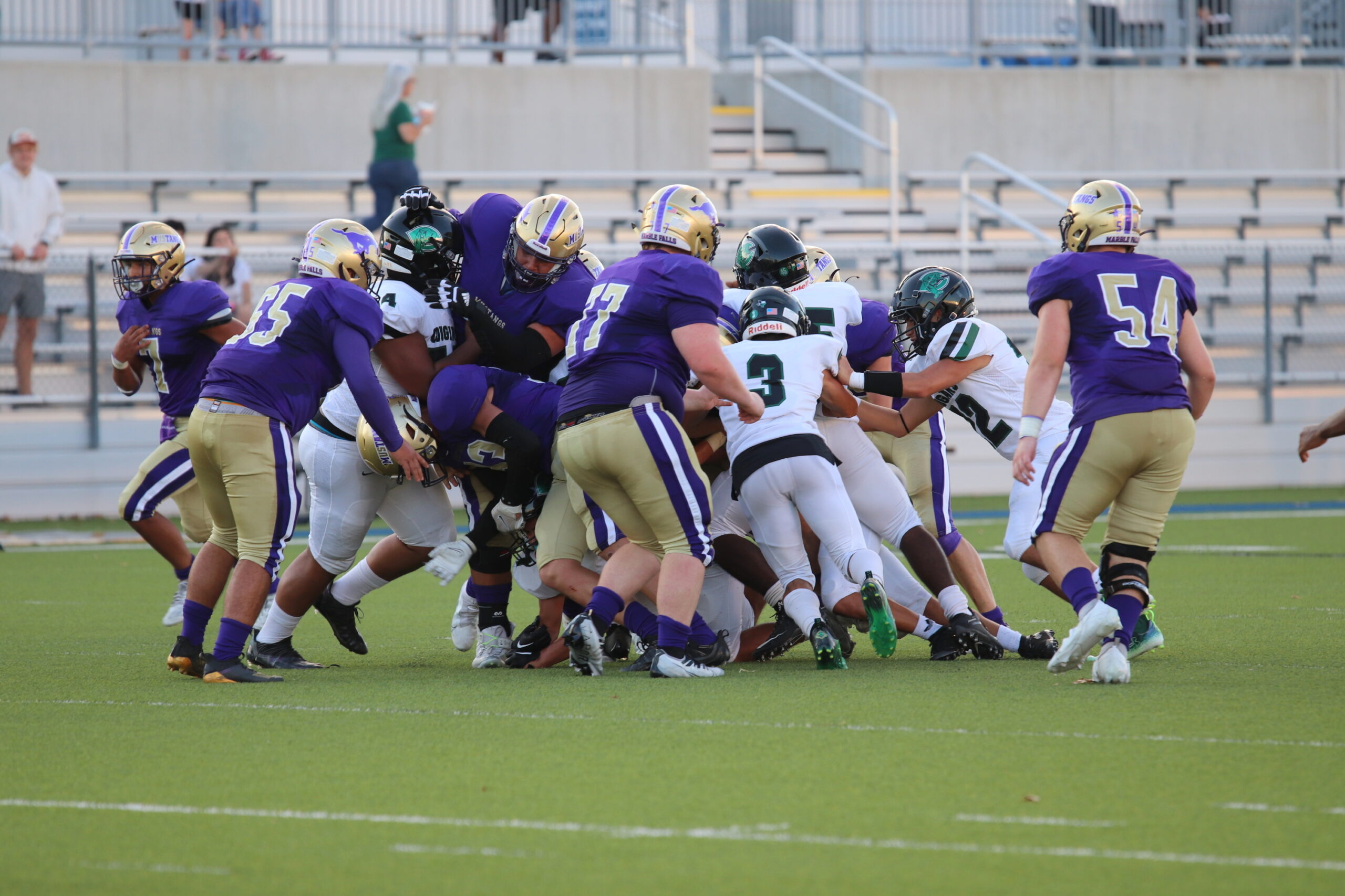 Marble Falls Mustangs host talented Brownwood Lions Texas Chalk Talk