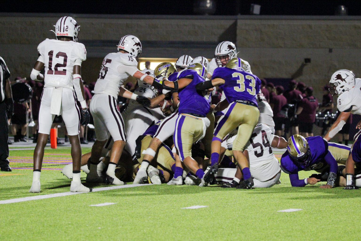 Brownwood Lions win big over Marble Falls Mustangs - Texas Chalk Talk